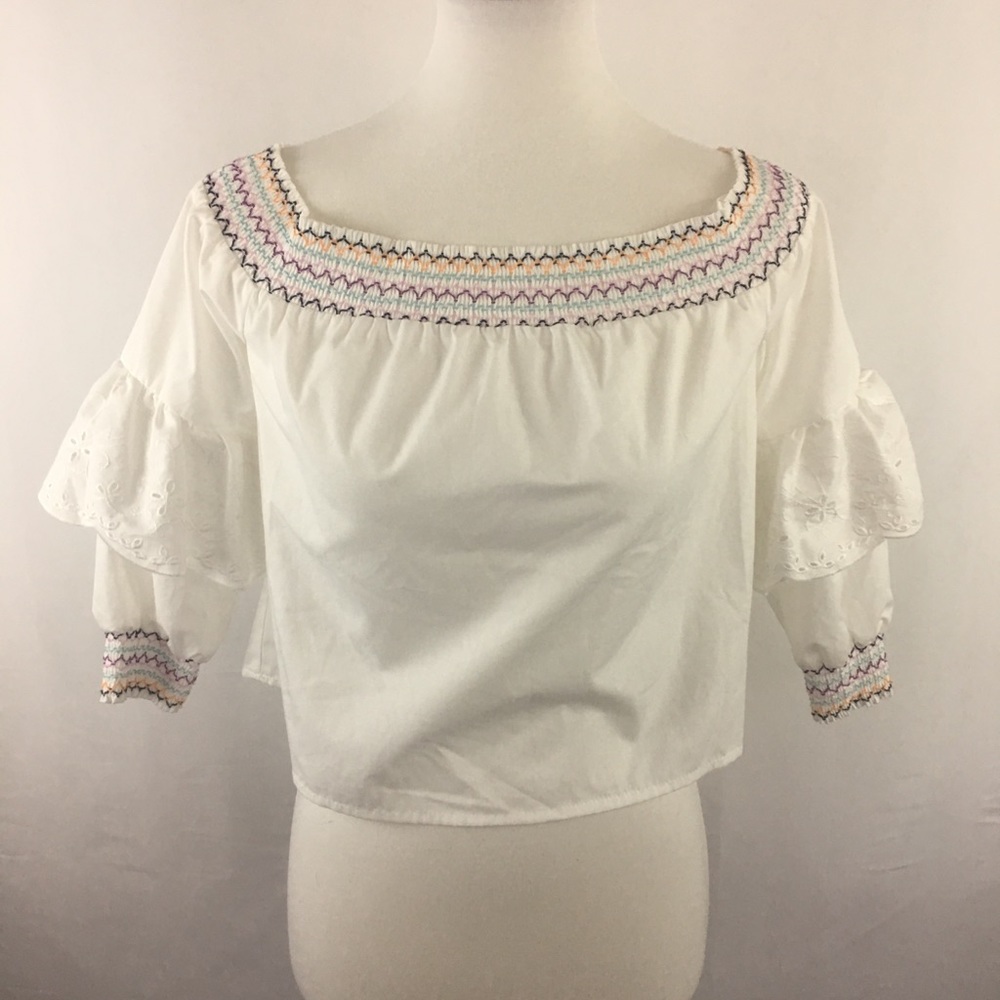 Bleuh ceil white crop top